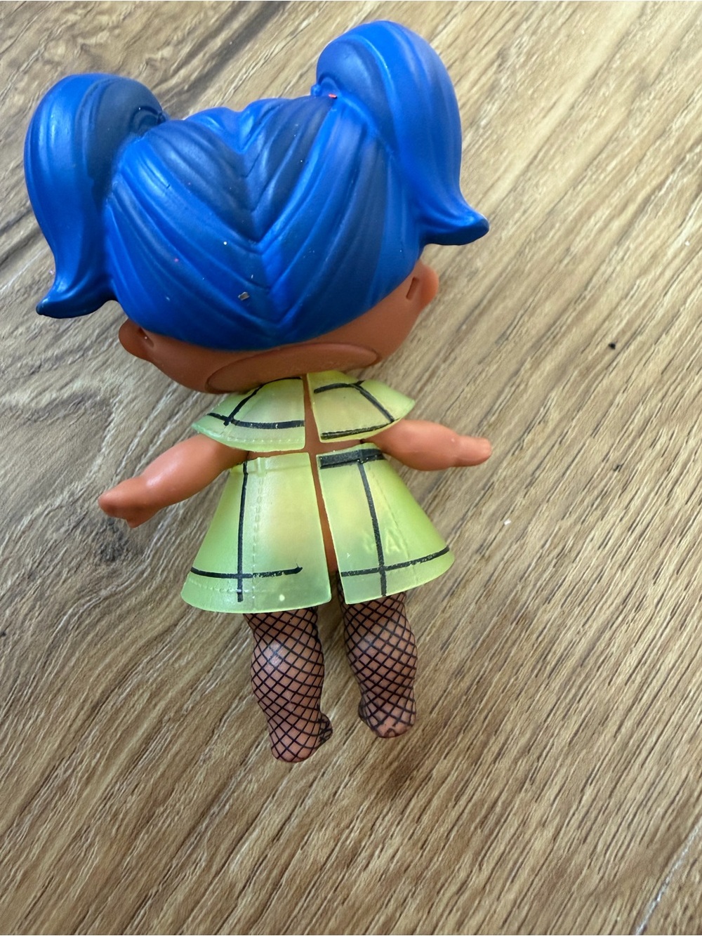 Source Unknown Blue-Haired Fashion Doll with Yellow Outfit